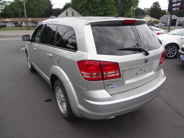 Dodge Journey 2009 photo 2