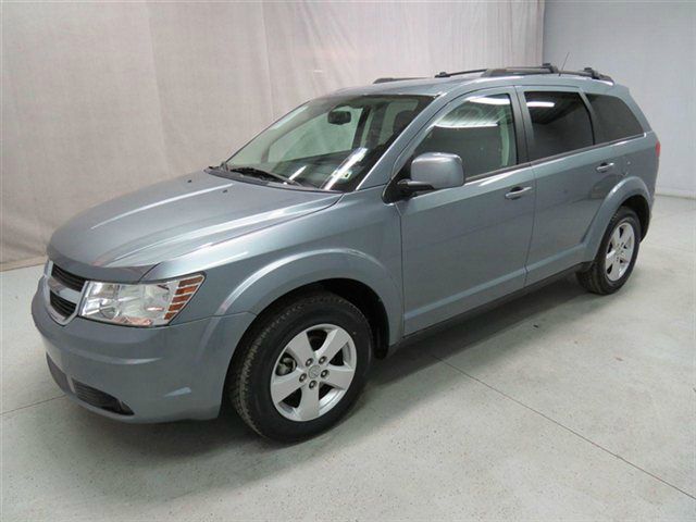 Dodge Journey 2010 photo 2