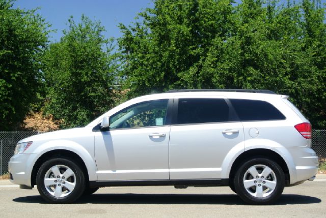 Dodge Journey 2010 photo 11