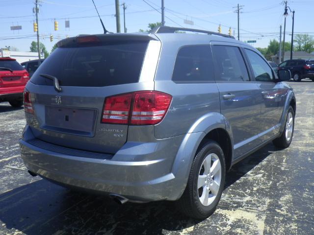 Dodge Journey 2010 photo 1