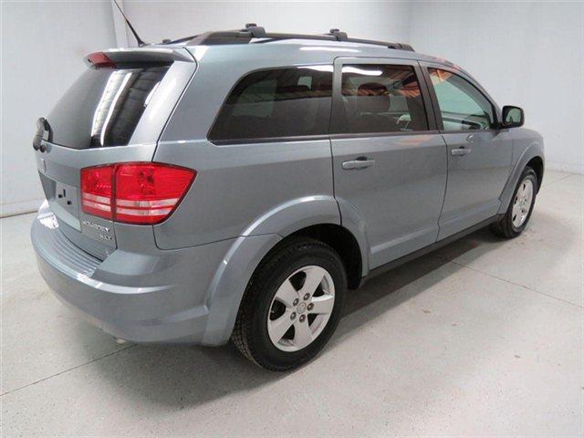 Dodge Journey FWD 4dr 4-cyl 4-spd AT SUV