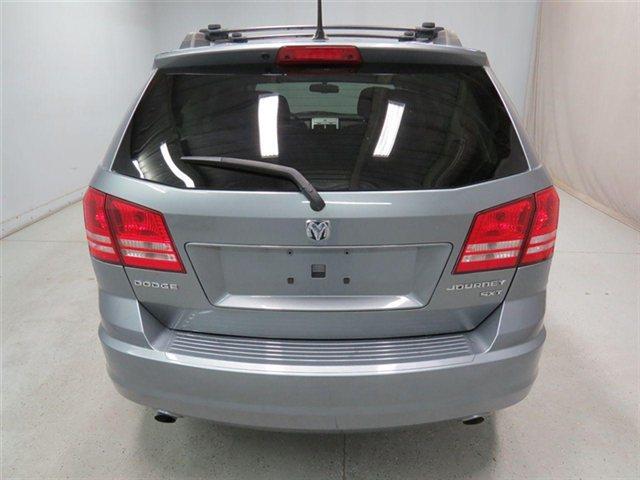 Dodge Journey 2010 photo 2