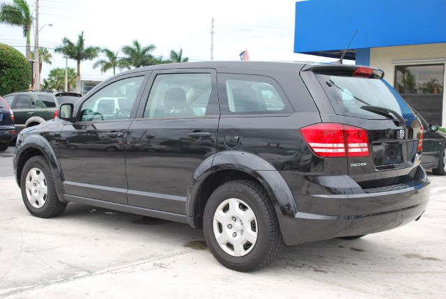 Dodge Journey 2010 photo 9