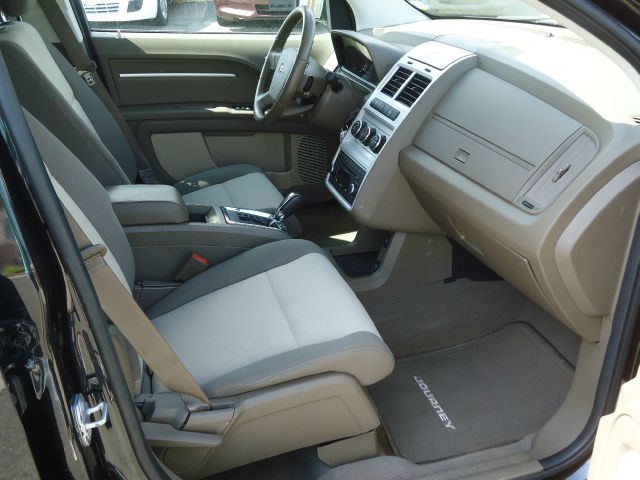 Dodge Journey 2010 photo 1