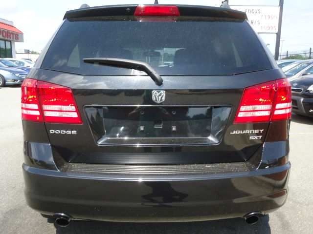 Dodge Journey 2010 photo 10