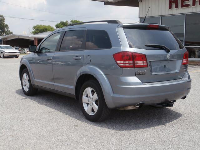 Dodge Journey 2010 photo 17