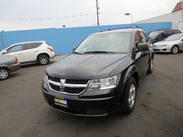 Dodge Journey 2010 photo 2