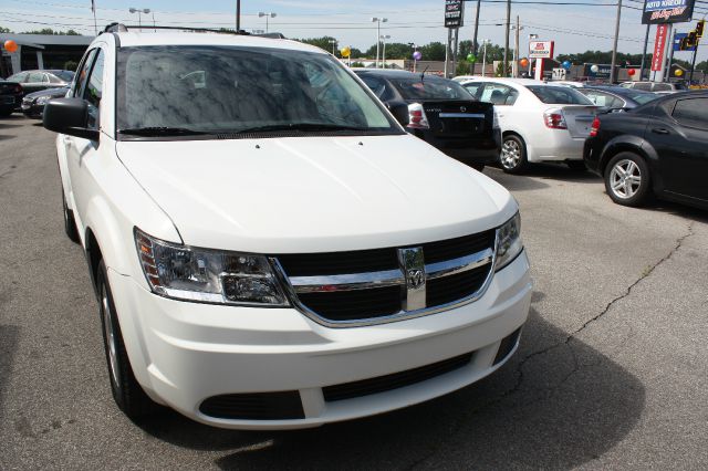 Dodge Journey 2010 photo 1