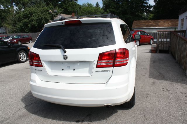 Dodge Journey 2010 photo 3