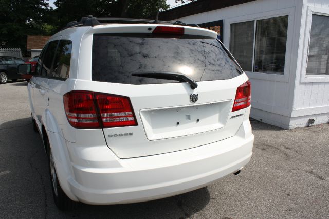 Dodge Journey 2010 photo 4