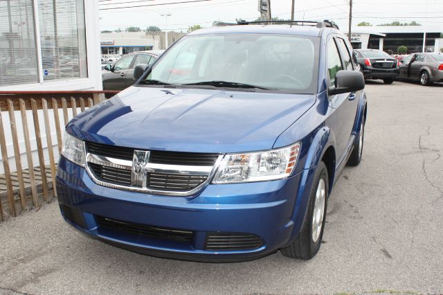 Dodge Journey 2010 photo 2