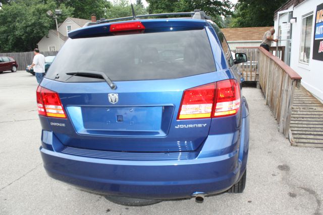 Dodge Journey 2010 photo 3