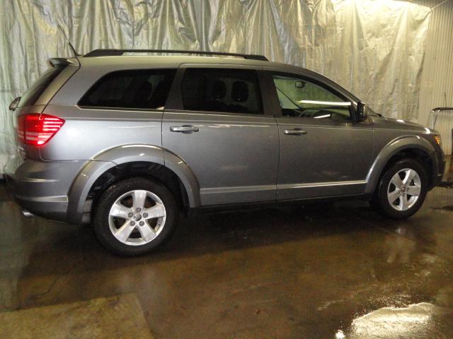 Dodge Journey 2010 photo 2