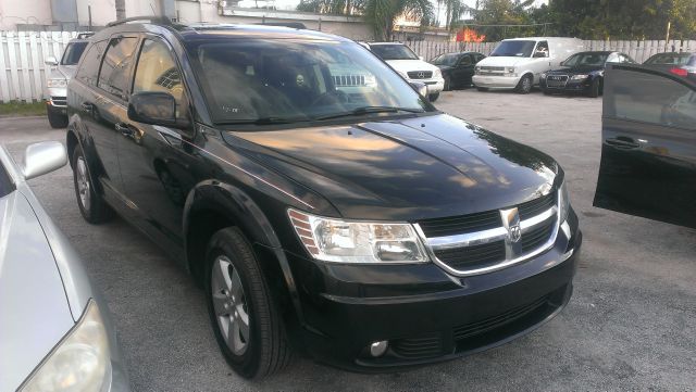 Dodge Journey 2010 photo 2