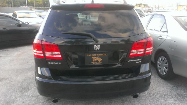 Dodge Journey 2010 photo 4