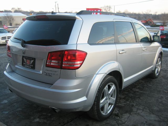 Dodge Journey 2010 photo 2