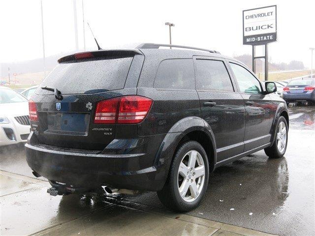 Dodge Journey 2010 photo 3