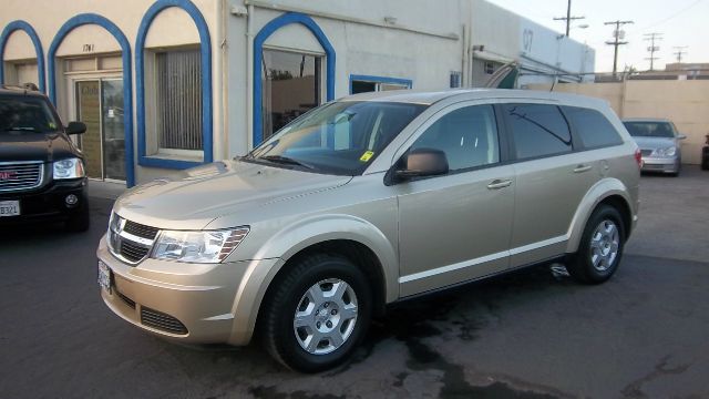 Dodge Journey 2010 photo 1