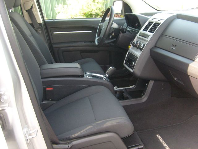 Dodge Journey 2010 photo 4