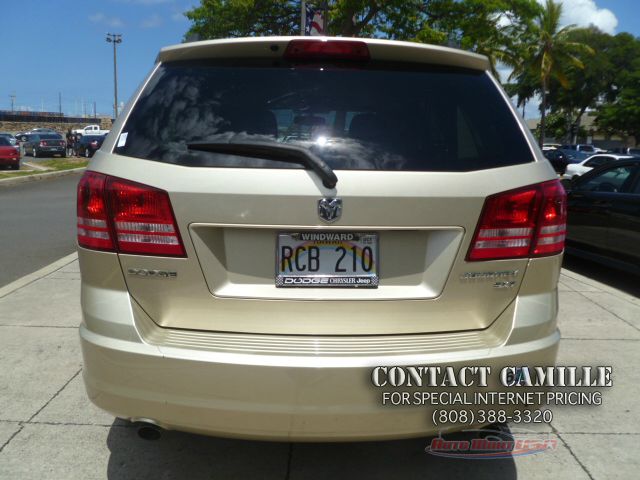 Dodge Journey 2010 photo 2