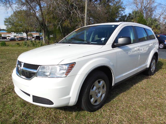 Dodge Journey 2010 photo 2