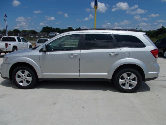 Dodge Journey 2011 photo 4