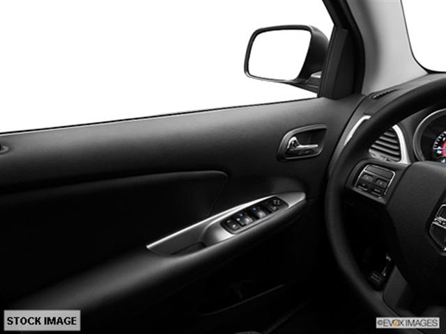 Dodge Journey 2011 photo 4