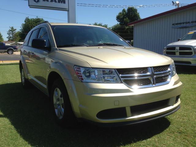 Dodge Journey 2011 photo 4