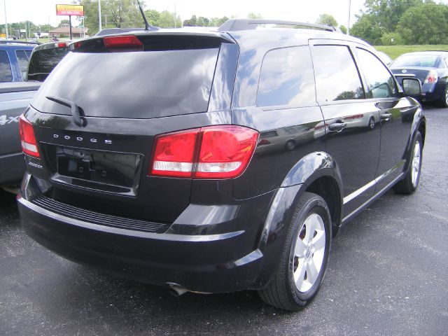 Dodge Journey 2011 photo 3