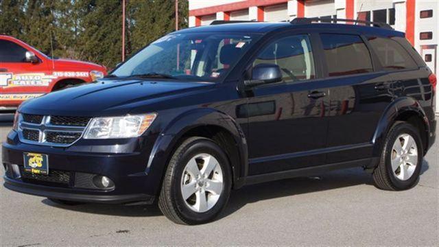 Dodge Journey 2011 photo 2