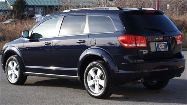 Dodge Journey 2011 photo 3