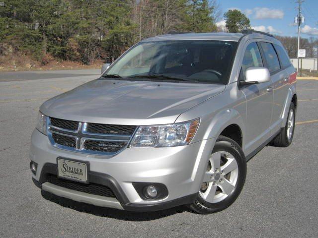 Dodge Journey 2011 photo 2