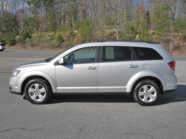 Dodge Journey 2011 photo 3