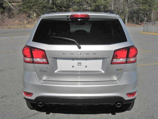 Dodge Journey 2011 photo 5