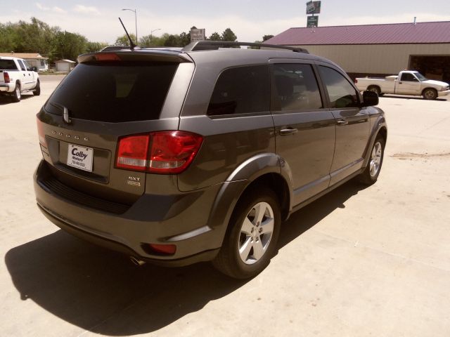 Dodge Journey 2012 photo 3