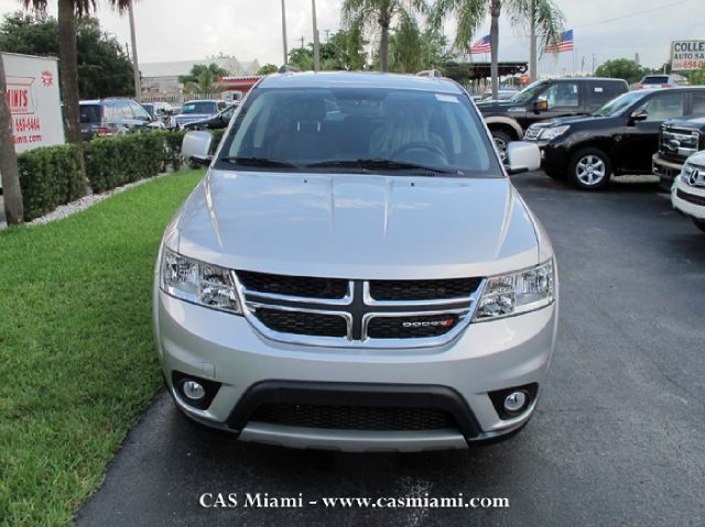 Dodge Journey 2012 photo 1