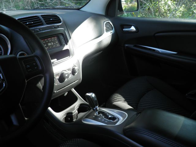 Dodge Journey 2012 photo 6