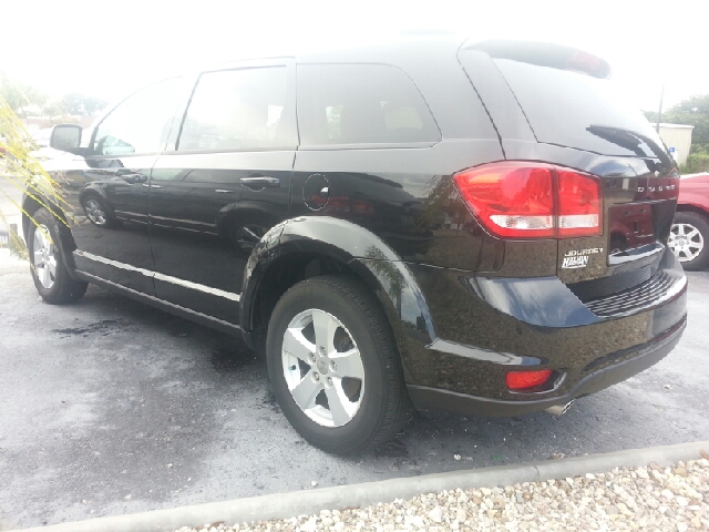 Dodge Journey 2012 photo 2