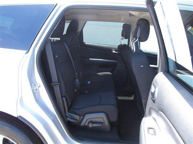 Dodge Journey 2012 photo 26