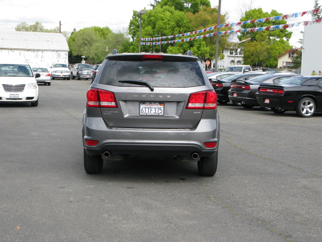 Dodge Journey 2013 photo 1