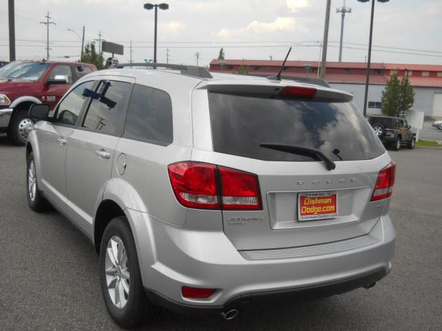 Dodge Journey 2013 photo 2