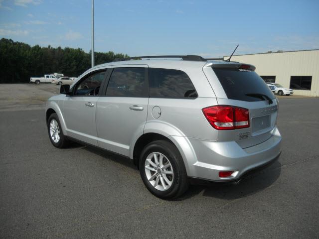 Dodge Journey 2013 photo 1