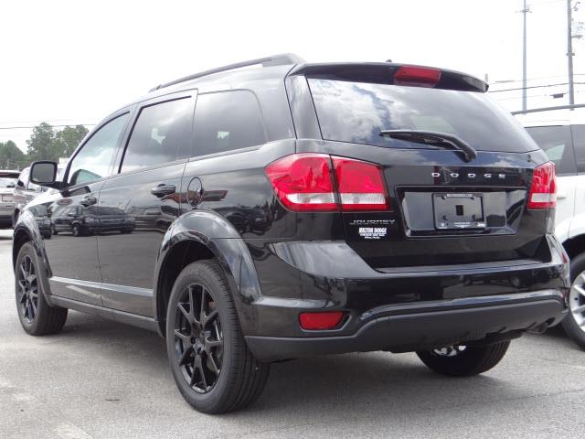 Dodge Journey 2013 photo 1