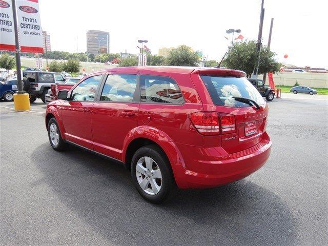 Dodge Journey 2013 photo 3