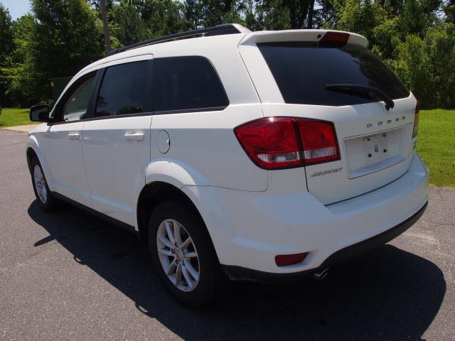 Dodge Journey 2013 photo 4