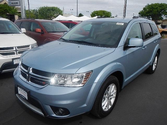 Dodge Journey 2013 photo 2