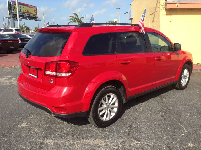 Dodge Journey 2013 photo 1