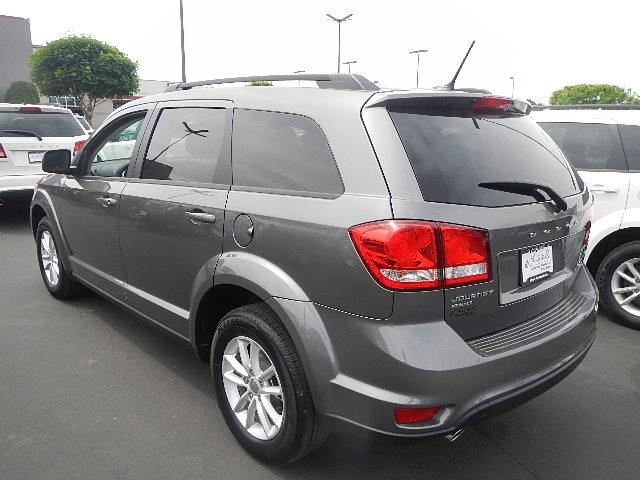 Dodge Journey 2013 photo 4