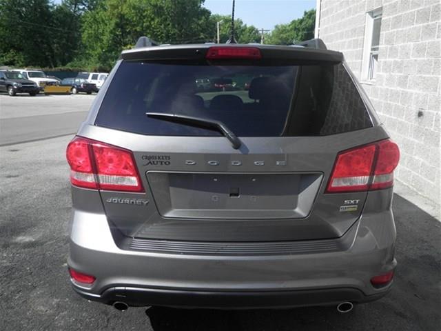 Dodge Journey 2013 photo 1