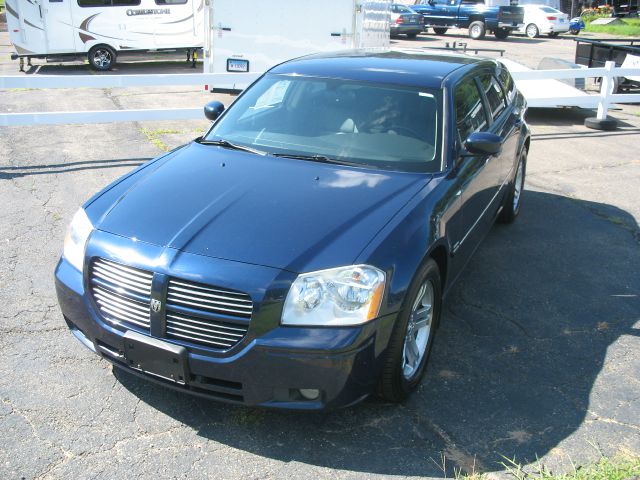 Dodge Magnum 2005 photo 1